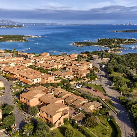 Apartment Csc - 5 - Baia De Bahas By Interhome